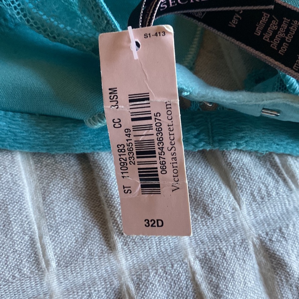 Bra - Picture 3 of 3